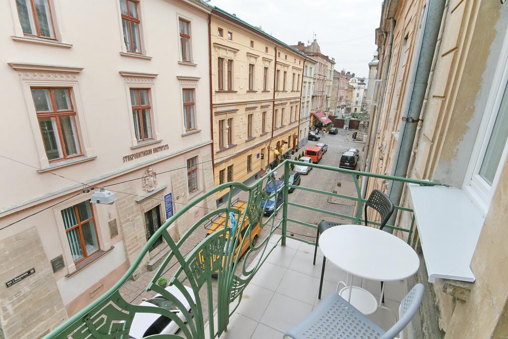 Historical Centre Apartments Lviv Exteriör bild
