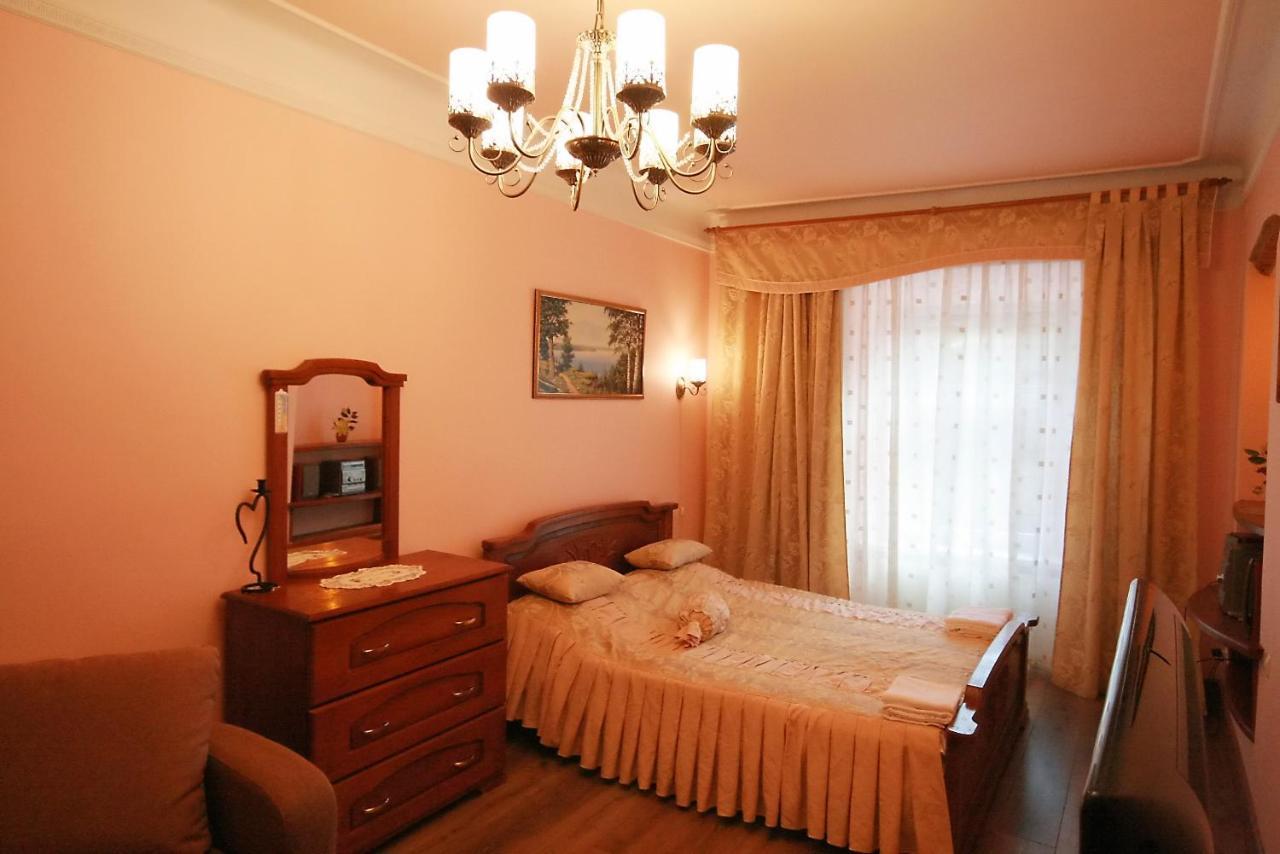 Historical Centre Apartments Lviv Exteriör bild