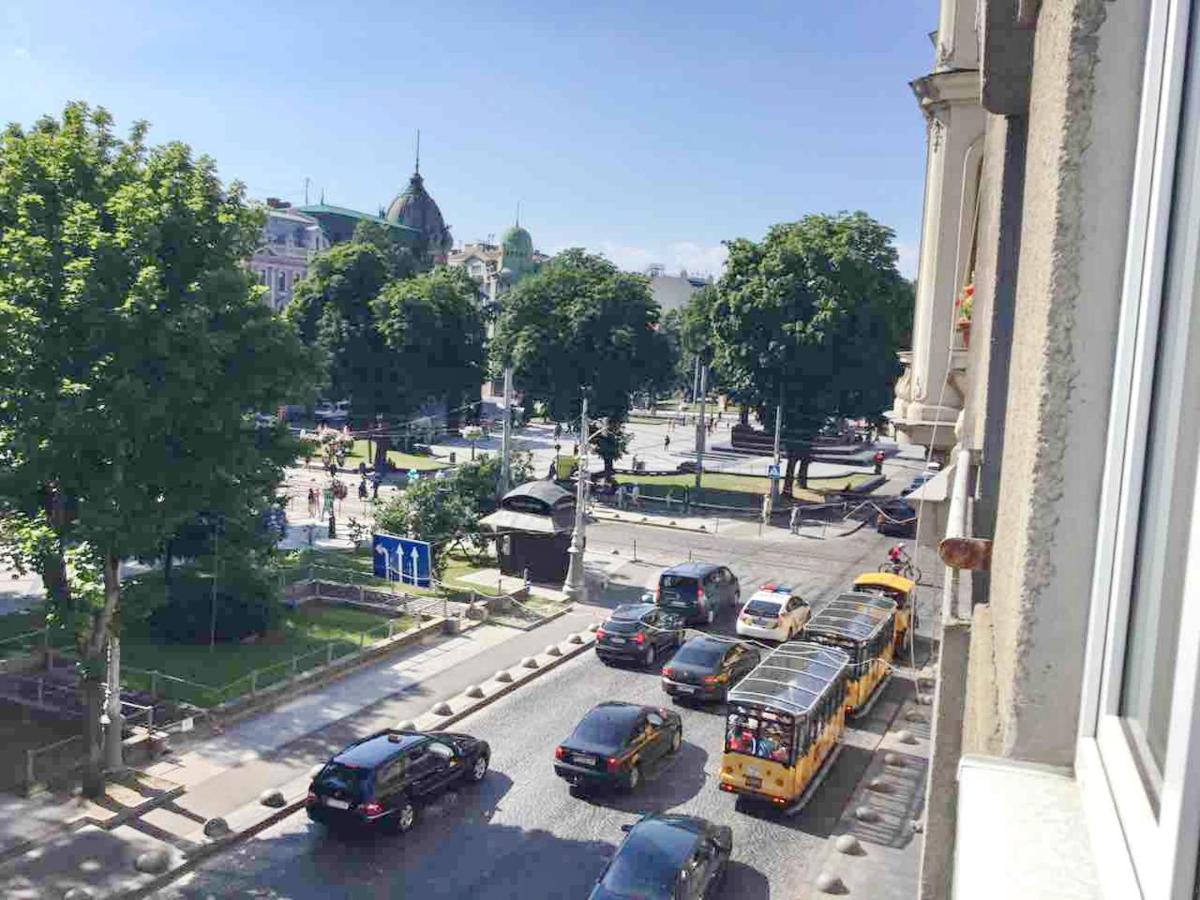 Historical Centre Apartments Lviv Exteriör bild