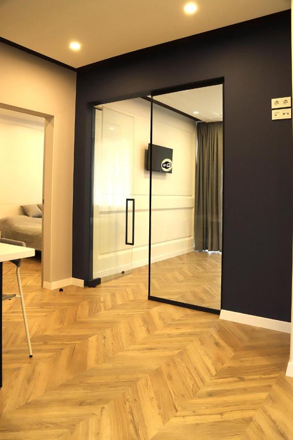 Historical Centre Apartments Lviv Exteriör bild